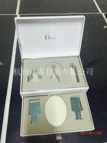 選高質(zhì)量的手機盒高檔化妝品禮盒就選杭州亨泰包裝制品供應(yīng)的 溫州香水禮盒,選高質(zhì)量的手機盒高檔化妝品禮盒就選杭州亨泰包裝制品供應(yīng)的 溫州香水禮盒生產(chǎn)廠家,選高質(zhì)量的手機盒高檔化妝品禮盒就選杭州亨泰包裝